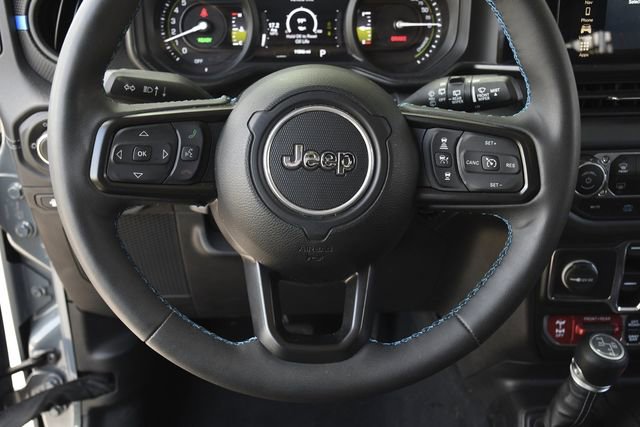 Used 2024 Jeep Wrangler Unlimited Rubicon 4xe w/ Technology Group image 7