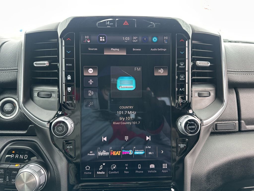 Used 2025 RAM 1500 Laramie image 10