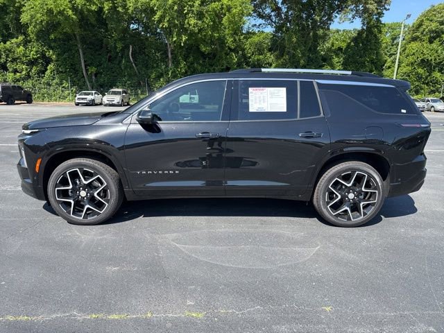 Used 2026 Chevrolet Traverse High Country FWD image 2