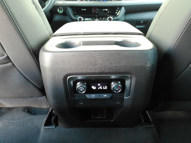 Used 2026 Chevrolet Tahoe LT RWD image 29