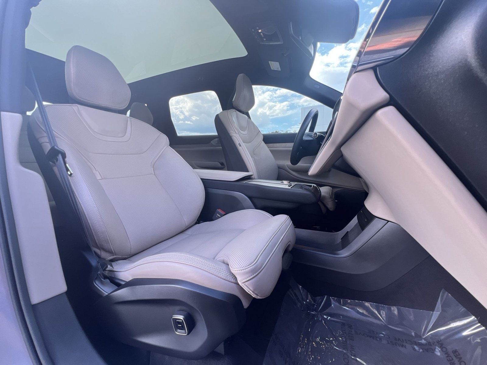 New 2026 Volvo EX90 Ultra AWD/4WD image 36
