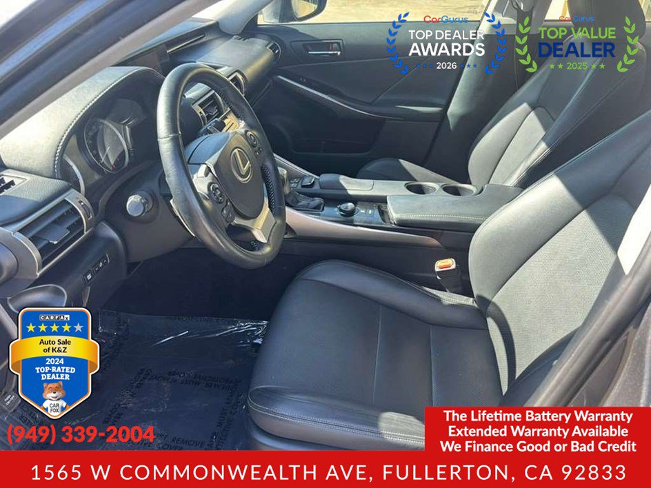 Used 2014 Lexus IS 250 w/ Navigation Package RWD image 5