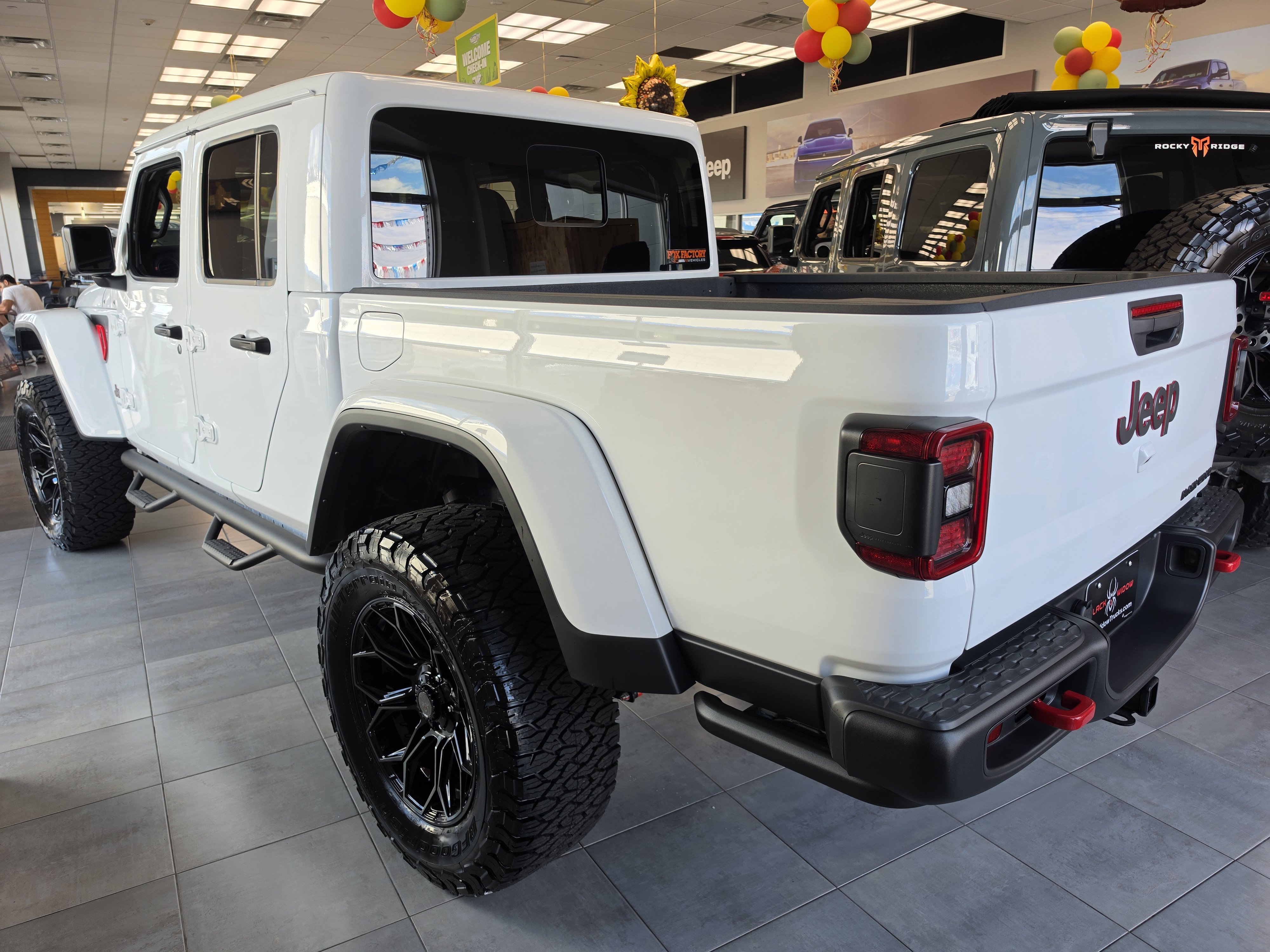 New 2026 Jeep Gladiator Rubicon w/ Technology Group AWD/4WD image 3