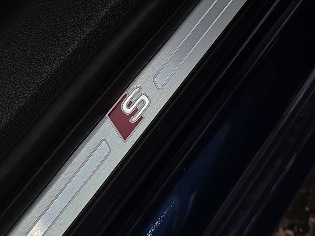 Used 2018 Audi A4 2.0T Ultra Premium w/ Convenience Package image 19