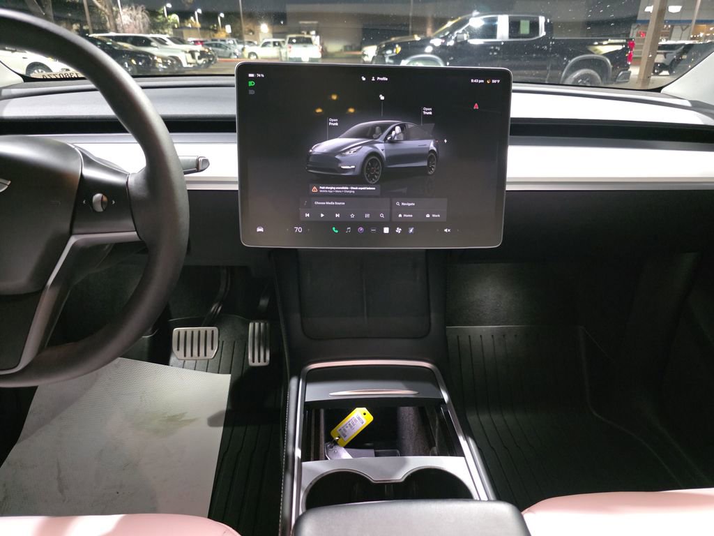 Used 2022 Tesla Model Y Performance image 17