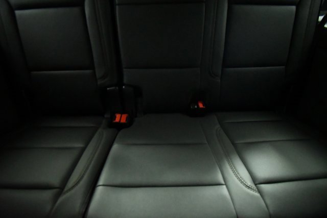 Certified 2025 Chevrolet Suburban High Country image 22