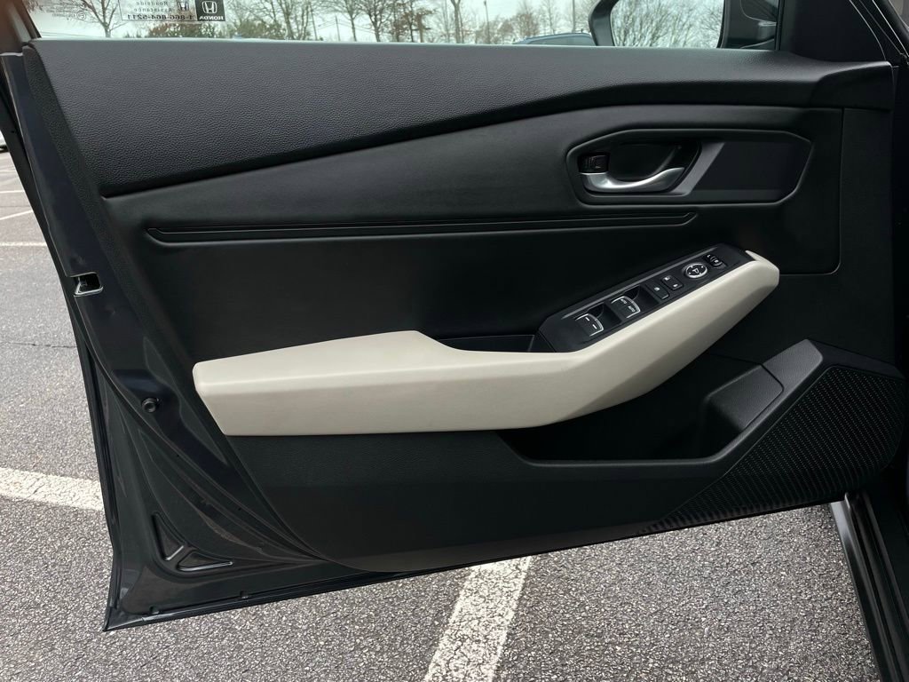 Used 2025 Honda Accord SE image 23