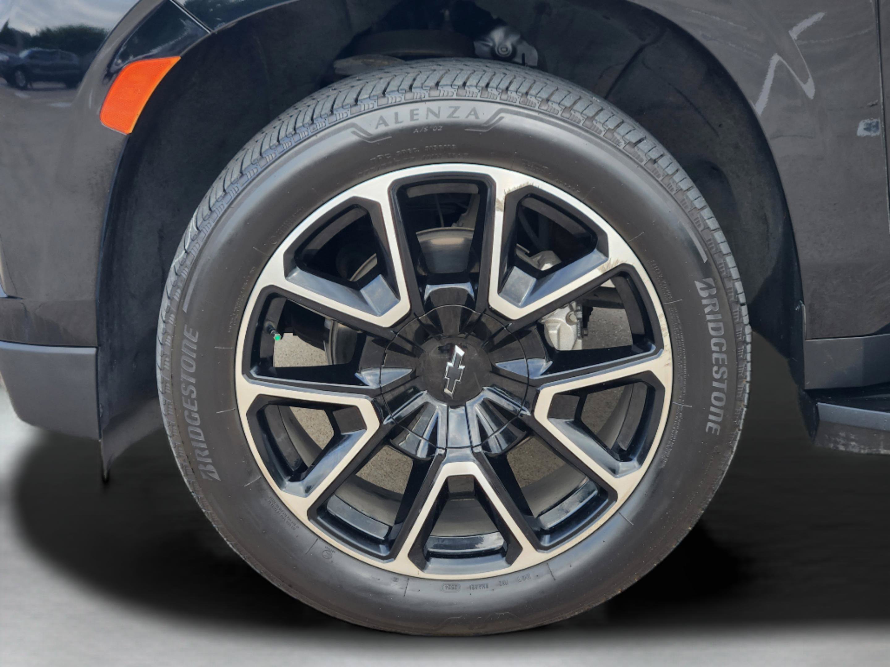 Used 2021 Chevrolet Tahoe RST w/ Luxury Package RWD image 36