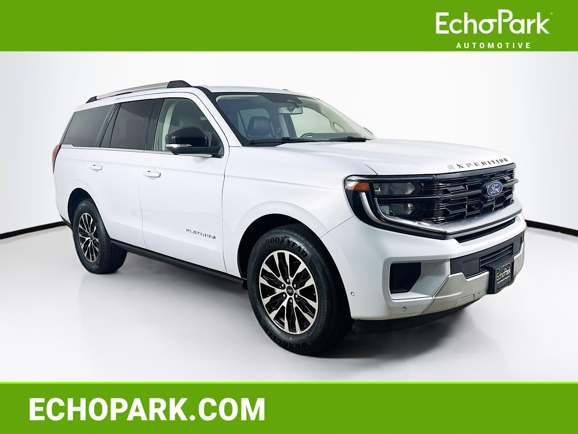 Used 2025 Ford Expedition Platinum AWD/4WD image 1