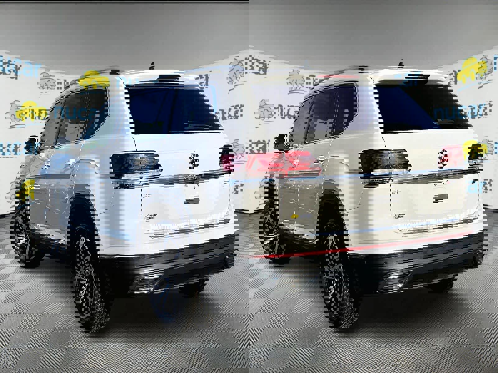 Used 2021 Volkswagen Atlas SEL Premium image 4