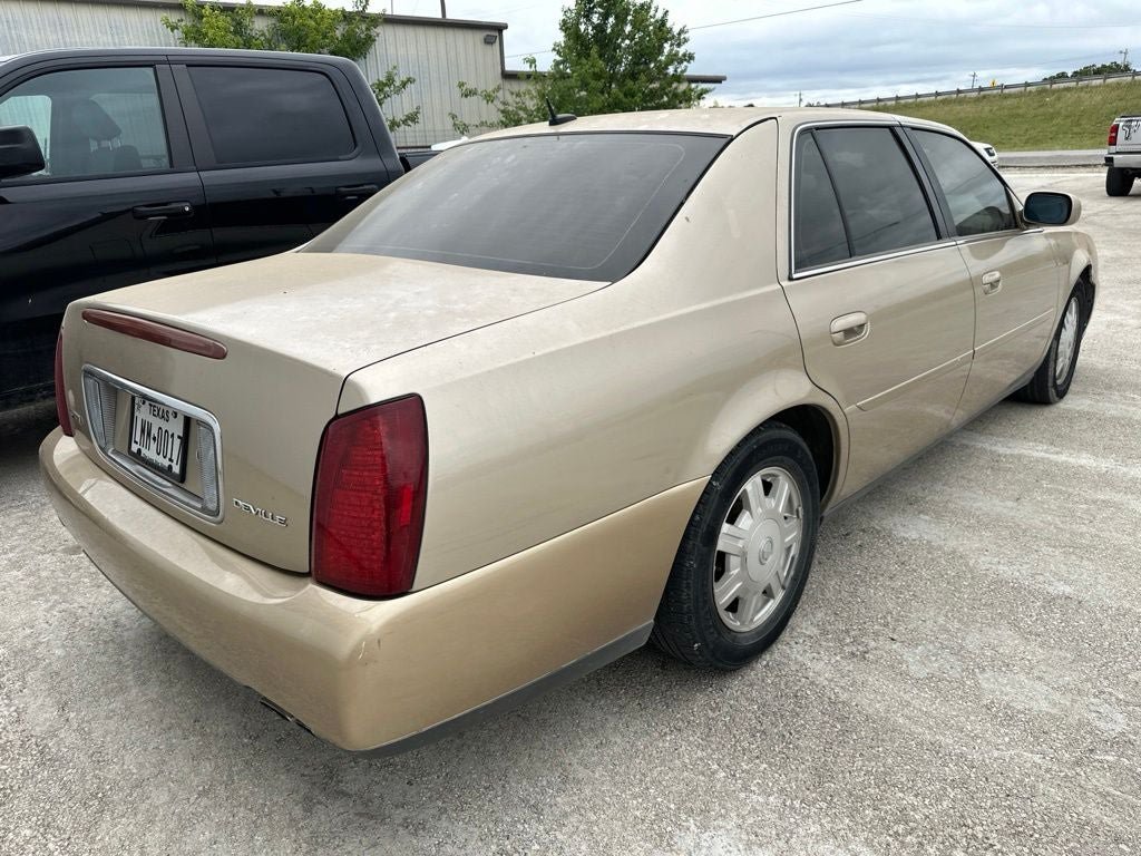 Used 2005 Cadillac De Ville FWD image 3