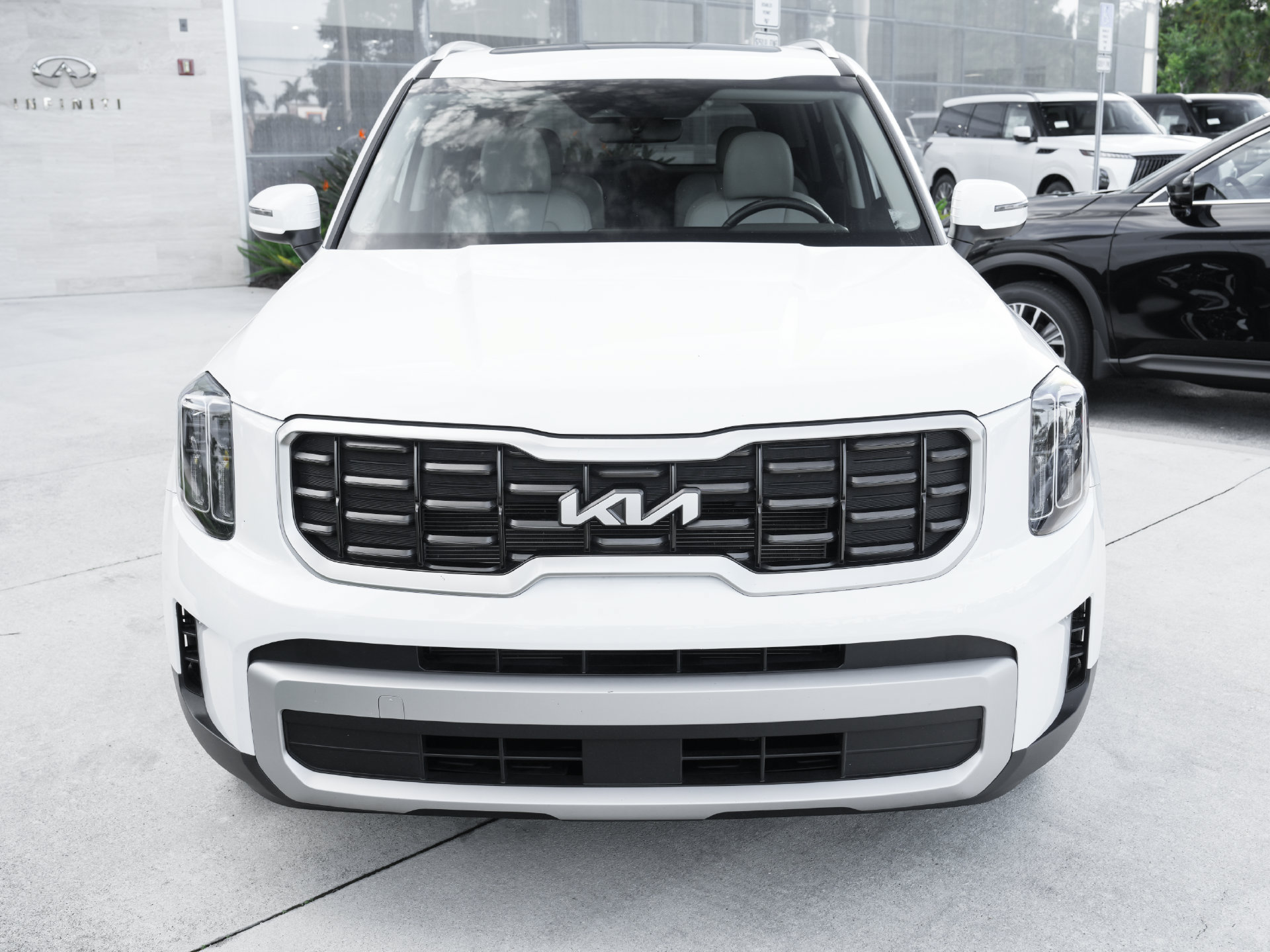 Used 2025 Kia Telluride S FWD image 21