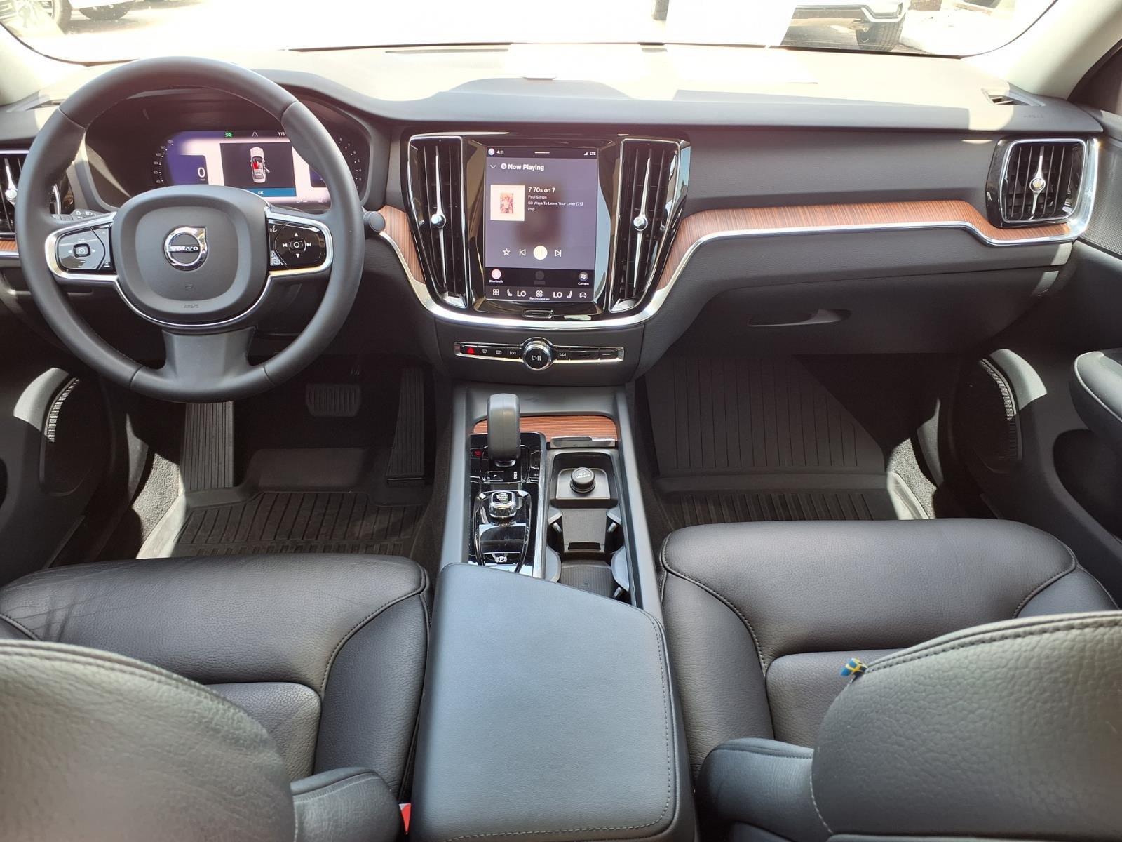 Certified 2024 Volvo S60 B5 Plus AWD/4WD image 19