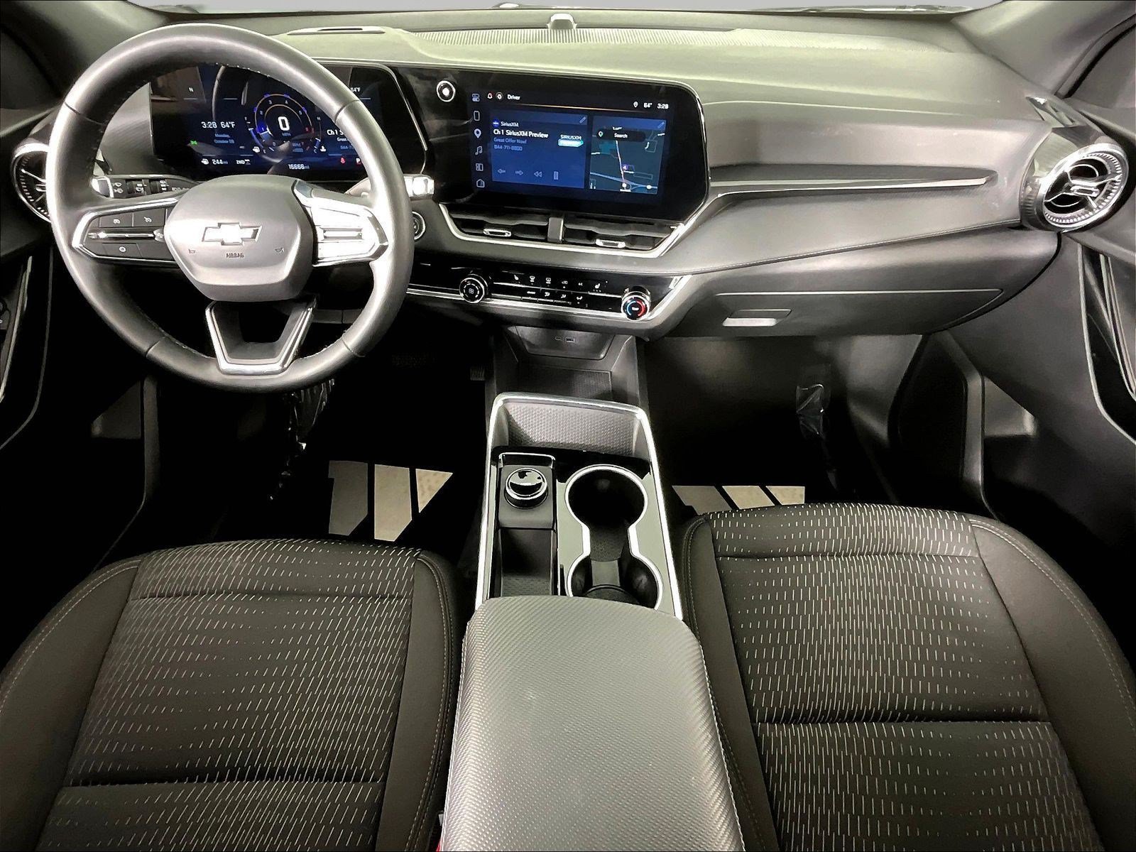 Used 2026 Chevrolet Equinox LT AWD/4WD image 7