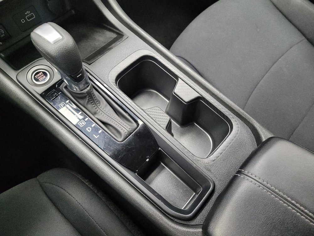 Used 2025 Nissan Sentra S FWD image 26