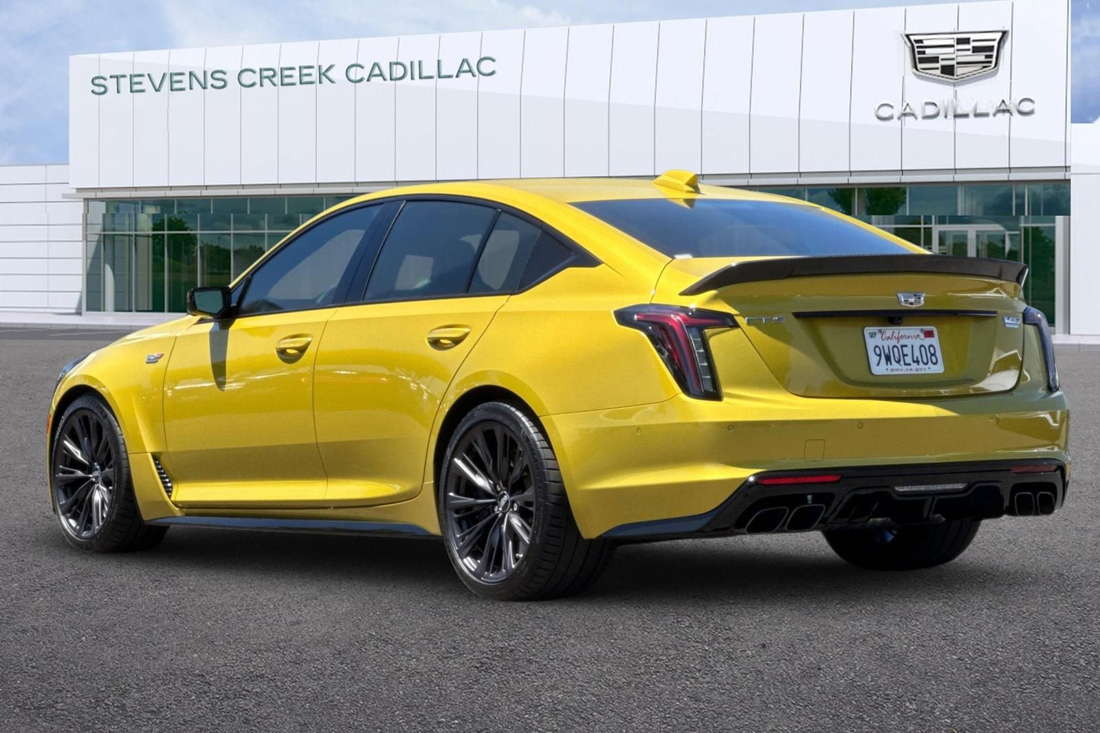 Used 2025 Cadillac CT5 V Blackwing w/ Carbon Fiber 1 Package RWD image 5