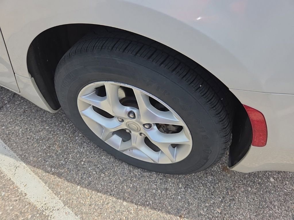 Used 2017 Chrysler Pacifica Touring Plus w/ Tire & Wheel Group FWD image 6
