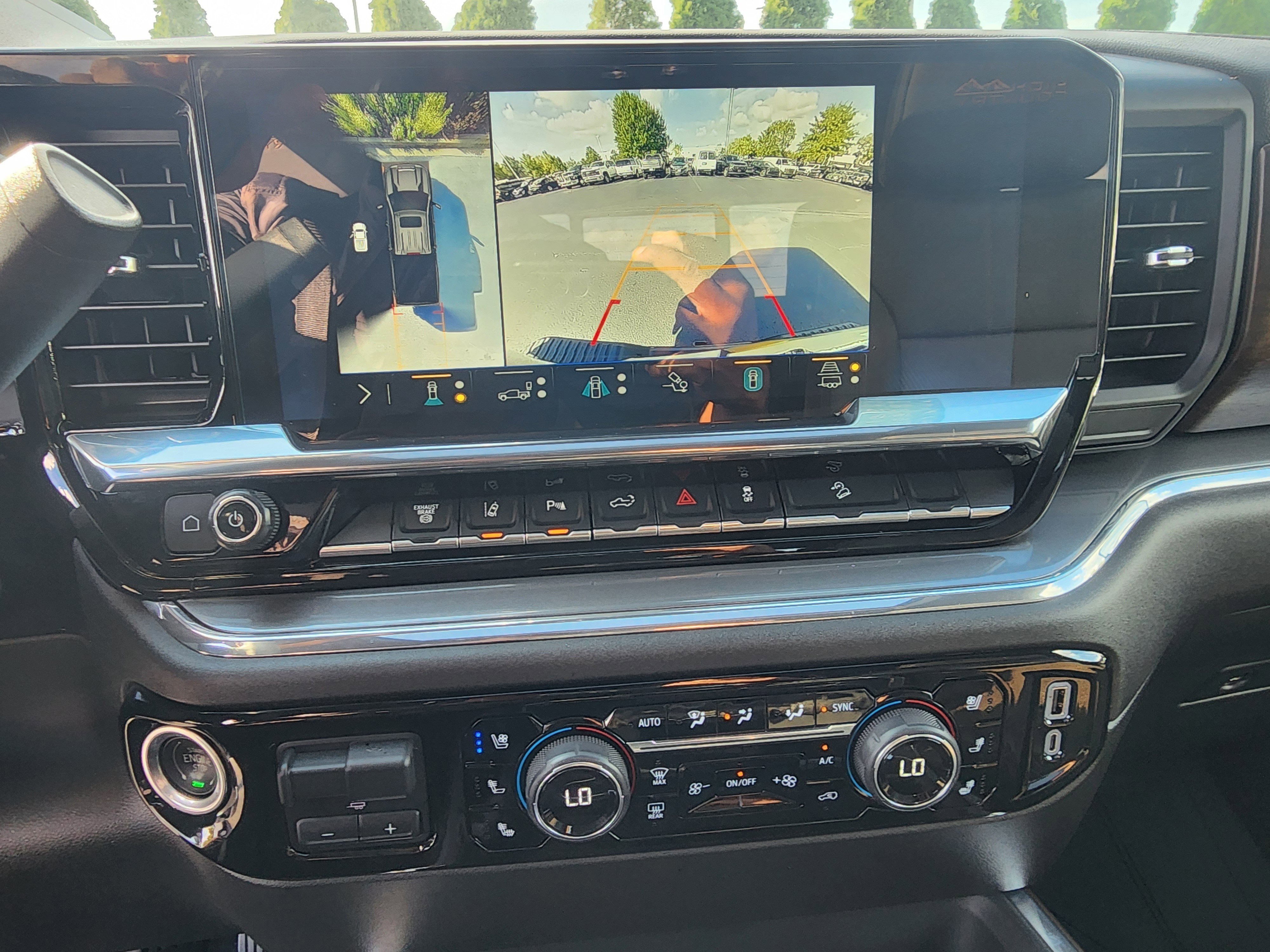 Used 2024 Chevrolet Silverado 2500 High Country w/ High Country Premium Package image 35