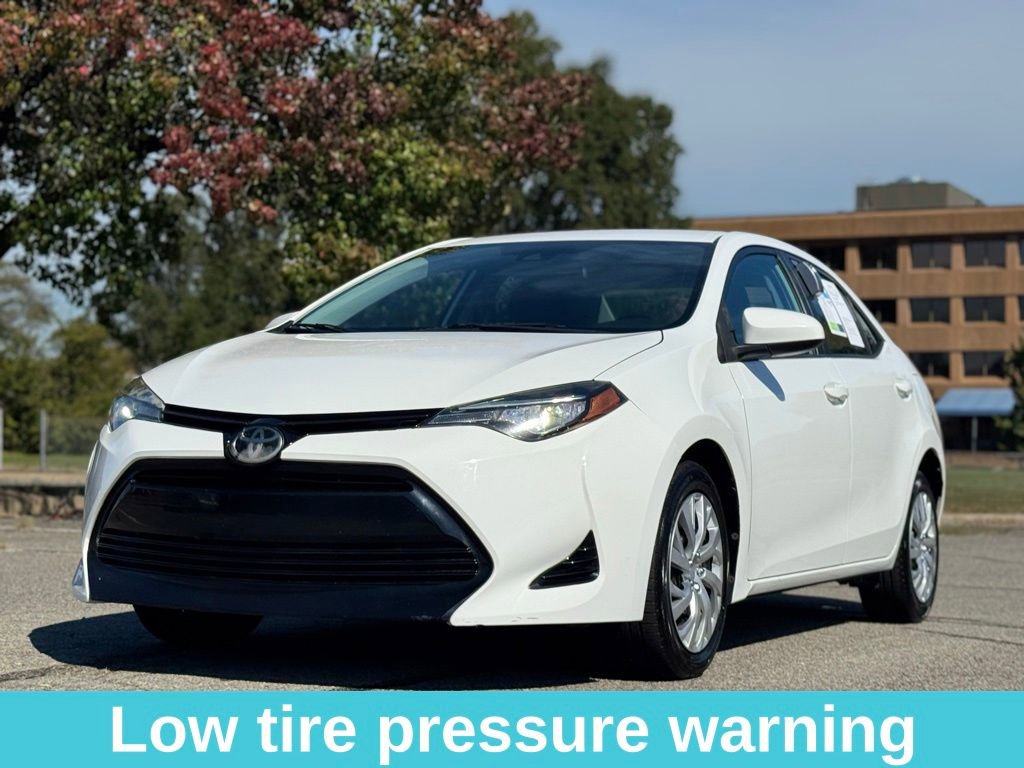 Used 2017 Toyota Corolla LE image 14