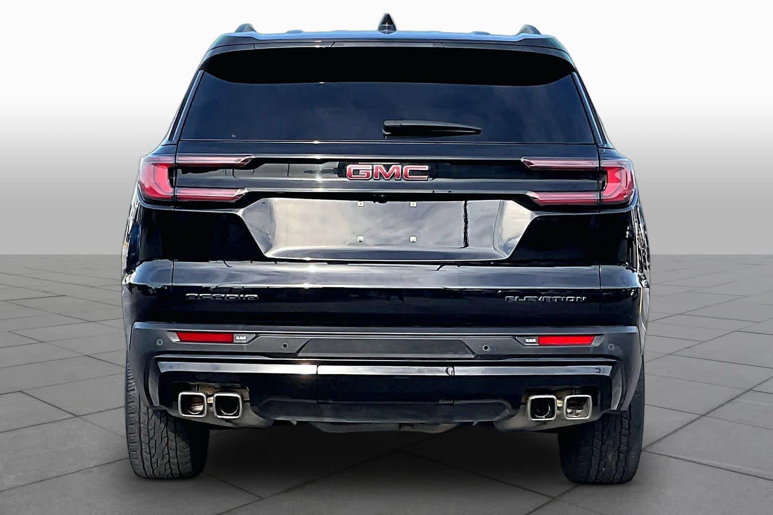 Used 2024 GMC Acadia Elevation w/ Black Edition FWD image 5