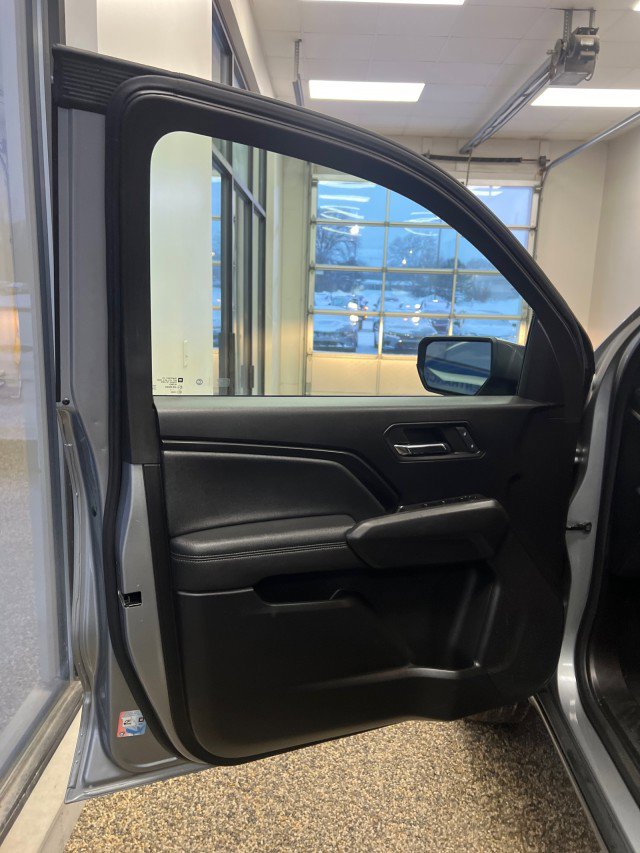 Used 2023 Chevrolet Colorado LT image 16