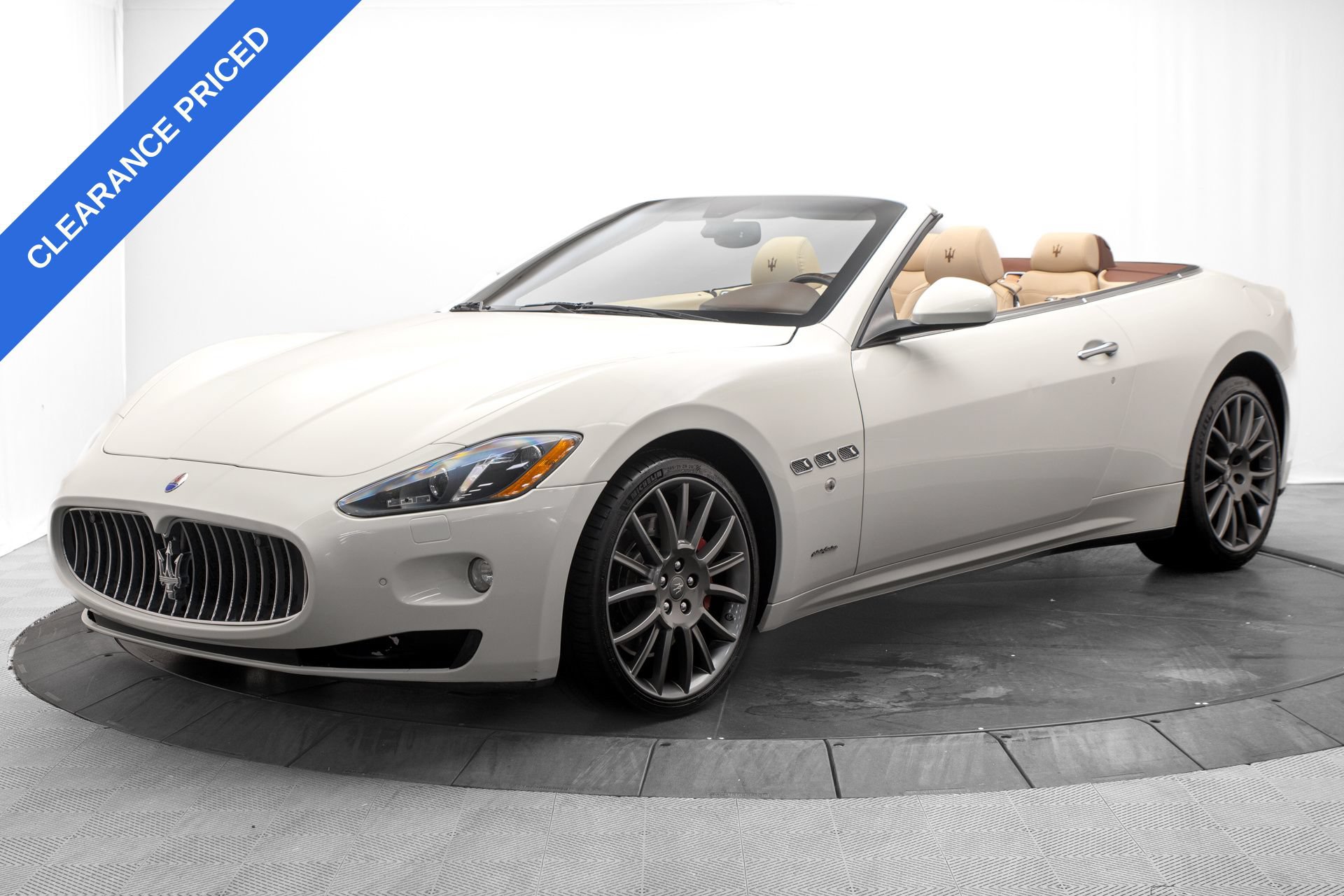 Used 2013 Maserati GranTurismo Convertible RWD image 7