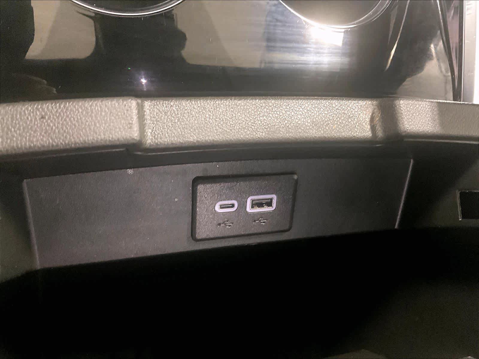 Used 2025 Chevrolet Tahoe LT AWD/4WD image 27