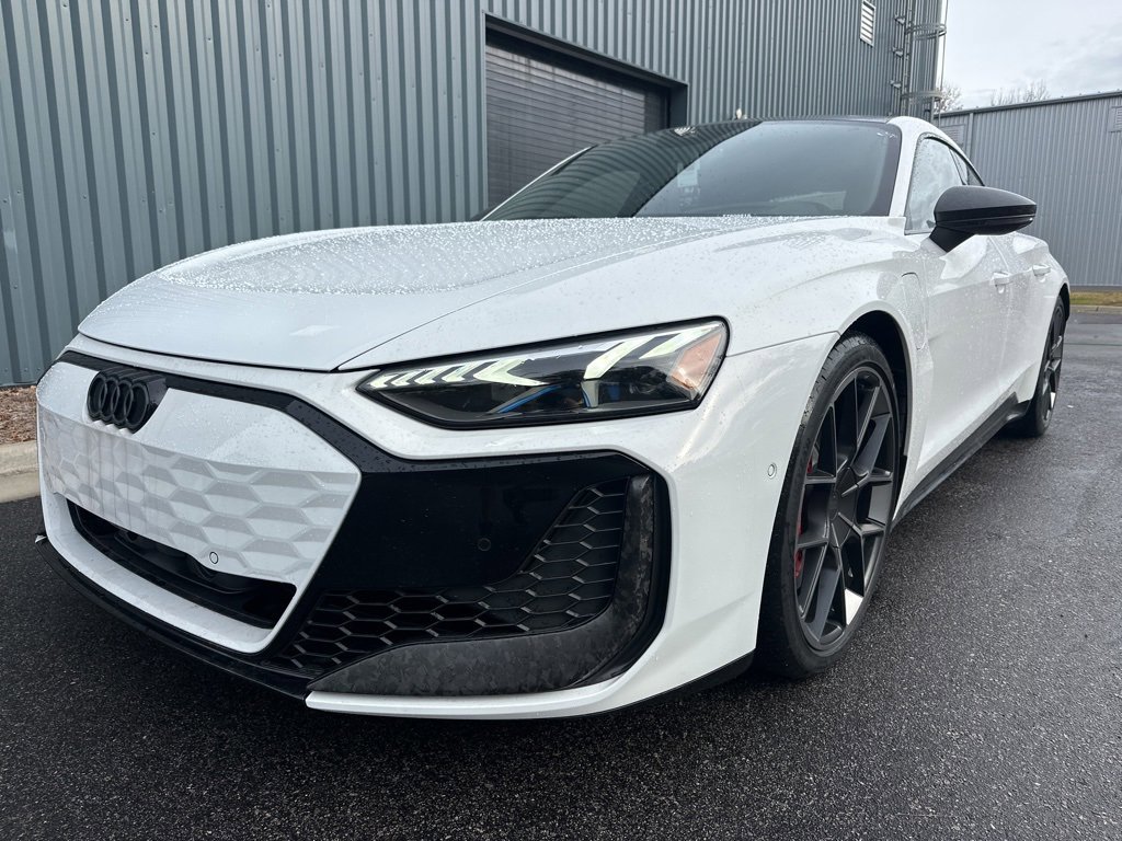 New 2026 Audi RS e-tron GT performance image 3