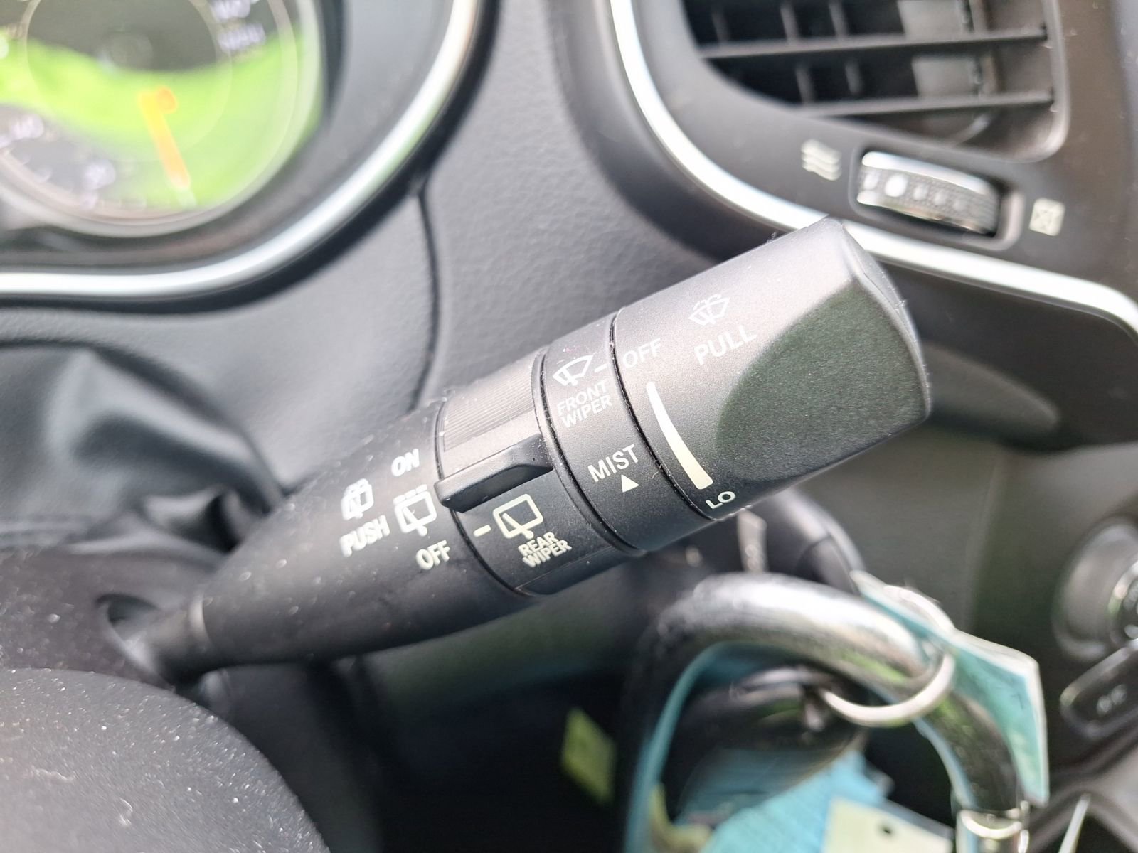 Used 2019 Jeep Cherokee Latitude w/ Popular Appearance Group image 24