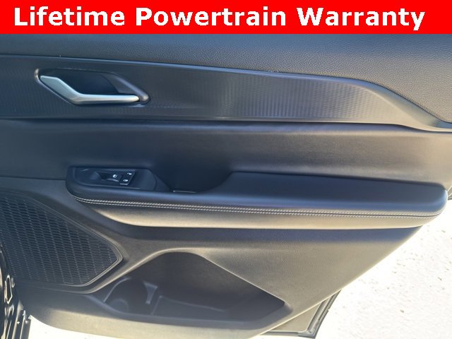 Used 2023 Jeep Grand Cherokee L Laredo image 25