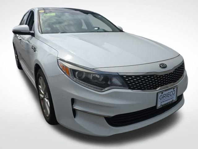 Used 2018 Kia Optima EX w/ Premium Package FWD image 1