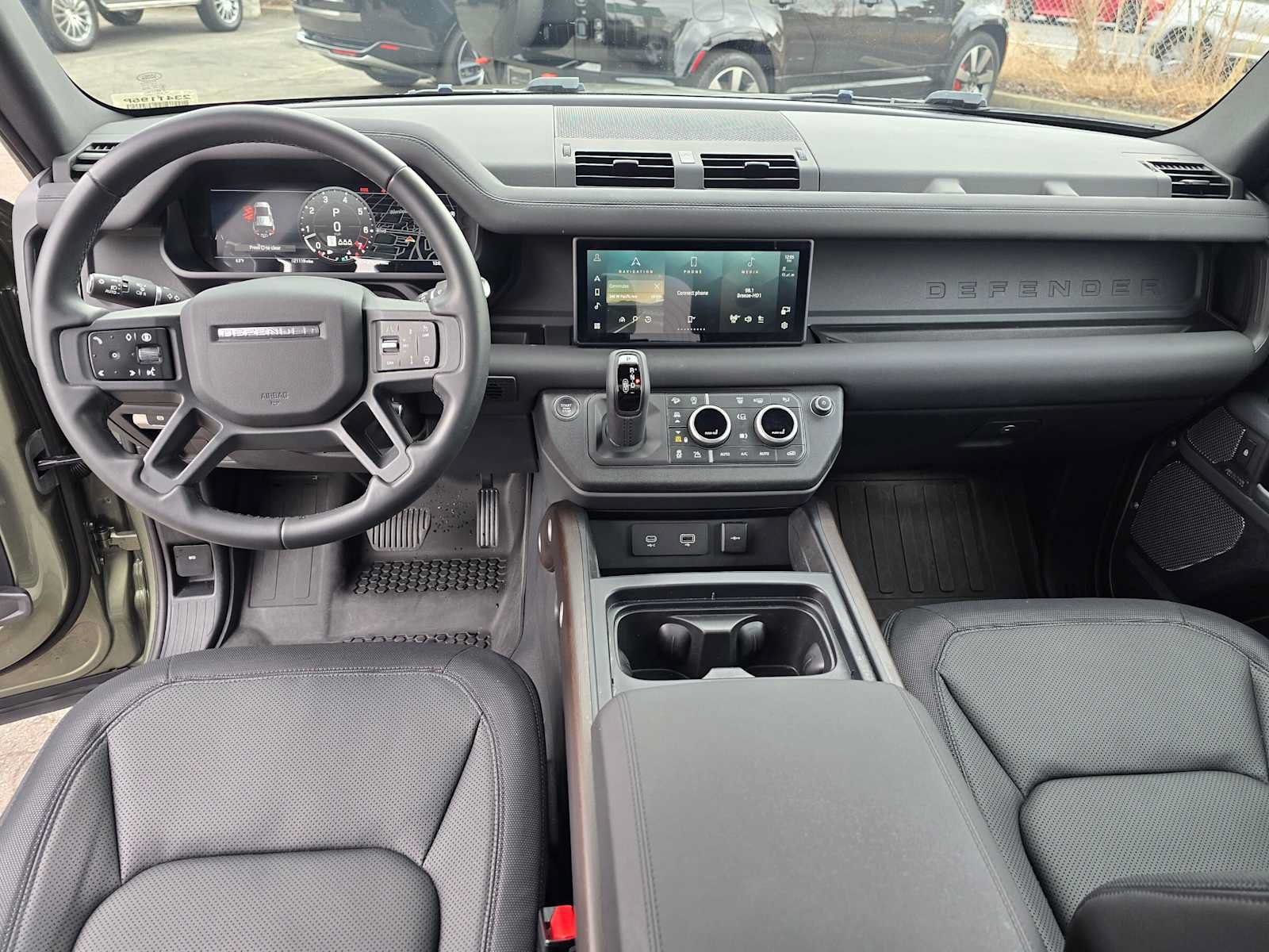 Used 2024 Land Rover Defender 110 X-Dynamic SE AWD/4WD image 20