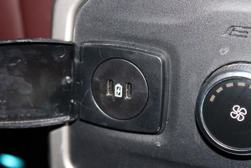 Used 2024 Ford Expedition Limited image 37