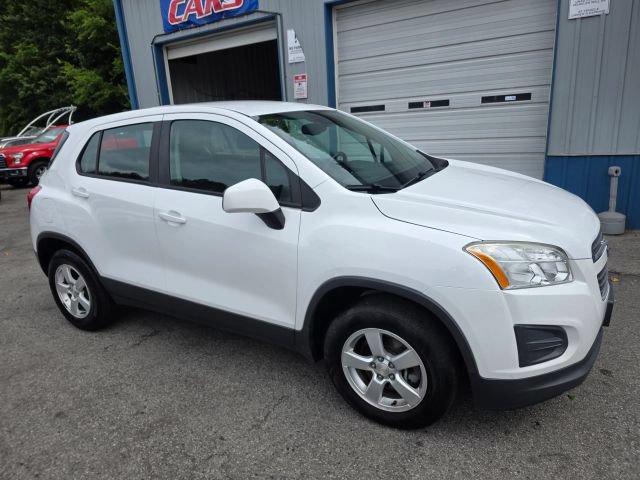 Used 2016 Chevrolet Trax LS AWD/4WD image 3