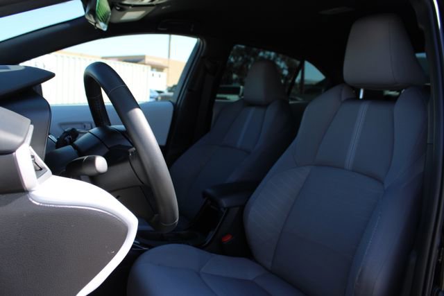 Used 2025 Toyota Corolla SE FWD image 29
