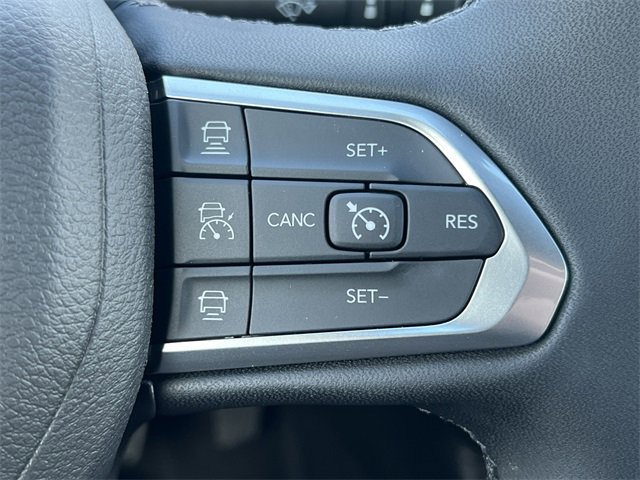 New 2026 Jeep Compass Limited image 18