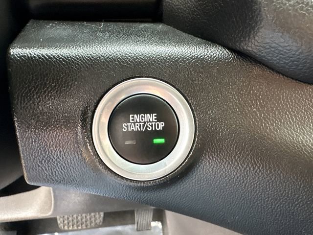 Used 2024 GMC Terrain SLT image 30