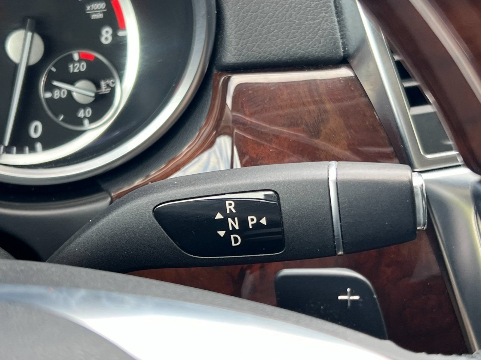 Used 2014 Mercedes-Benz ML 550 4MATIC image 21