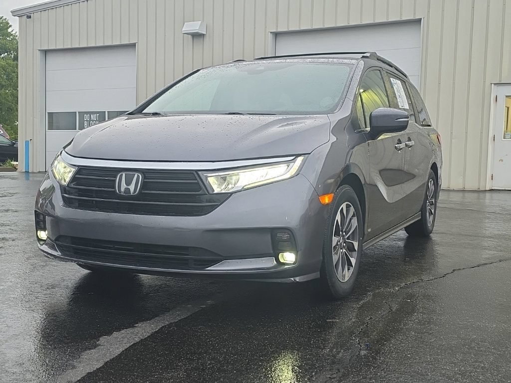 Used 2024 Honda Odyssey EX-L image 3