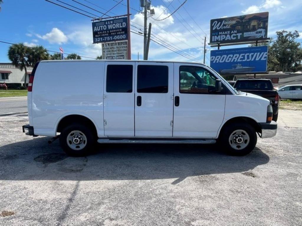 Used 2015 GMC Savana 2500 RWD image 4