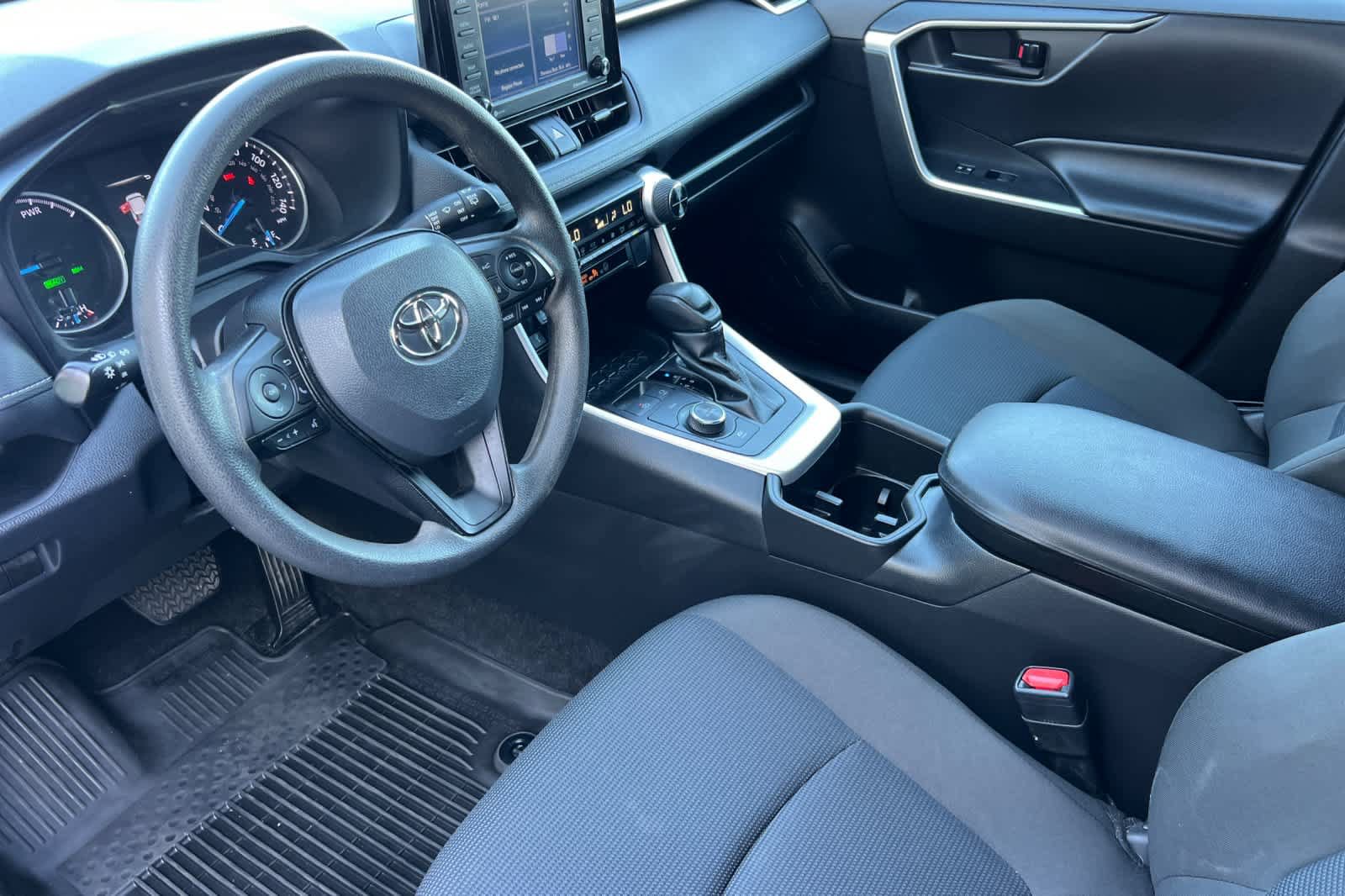 Certified 2022 Toyota RAV4 LE AWD/4WD image 11