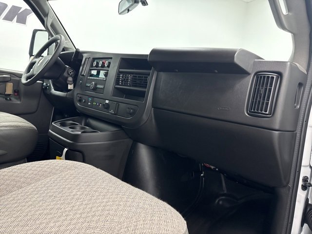 New 2025 Chevrolet Express 3500 w/ Power Convenience Package image 34