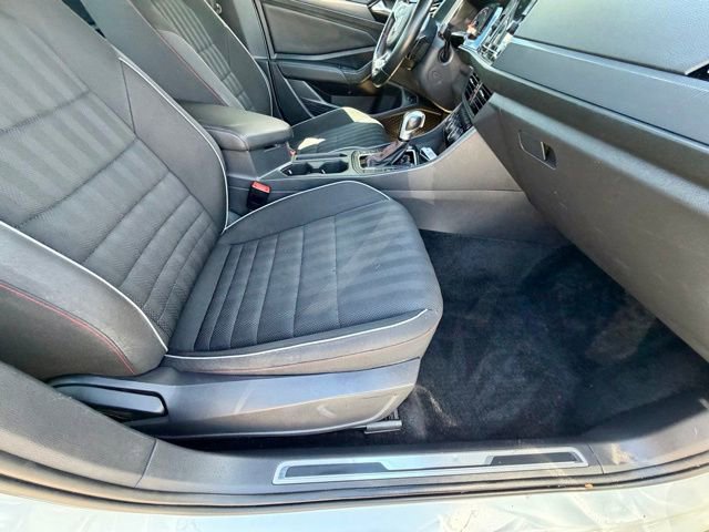 Used 2020 Volkswagen Jetta GLI image 18