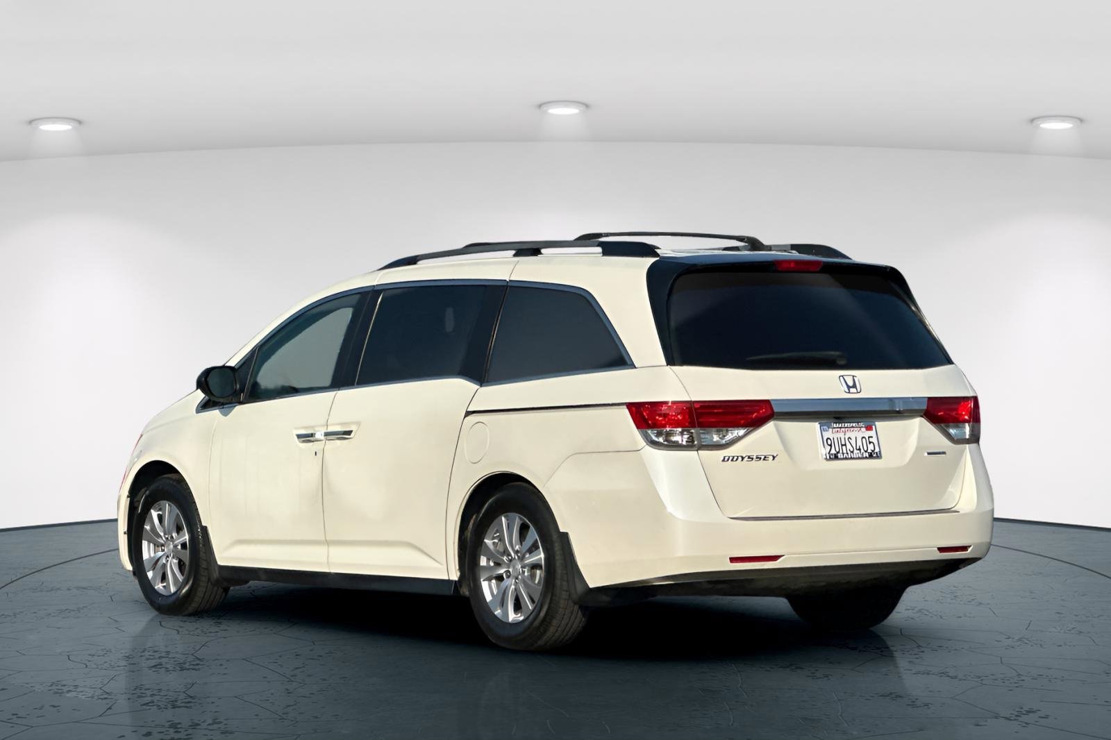 Used 2016 Honda Odyssey SE image 4