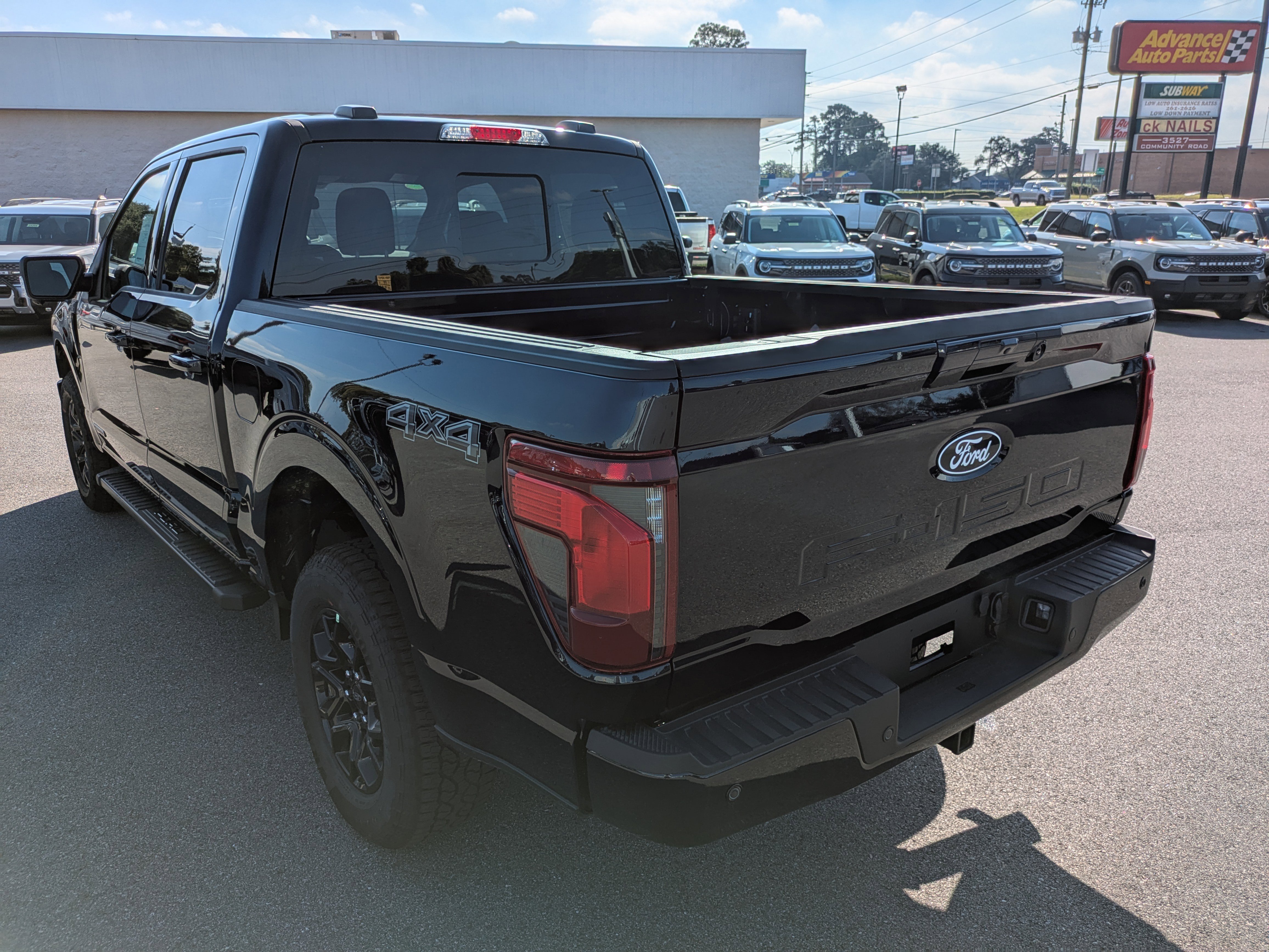 New 2025 Ford F150 XLT w/ Equipment Group 302A MID image 6