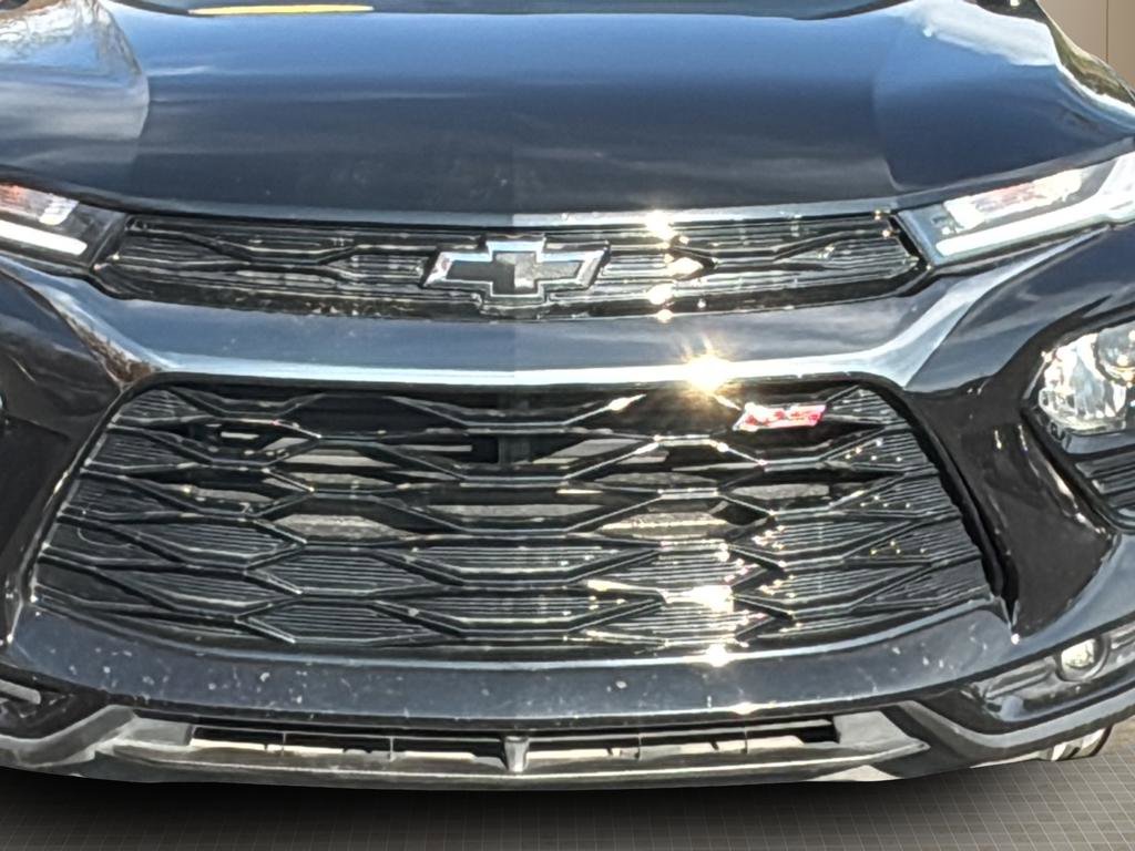 Used 2023 Chevrolet TrailBlazer RS w/ Convenience Package image 9