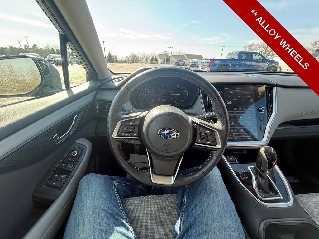 Used 2024 Subaru Outback Premium AWD/4WD image 12