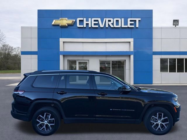 Used 2023 Jeep Grand Cherokee L Limited w/ Trailer Tow Group (B) AWD/4WD image 8