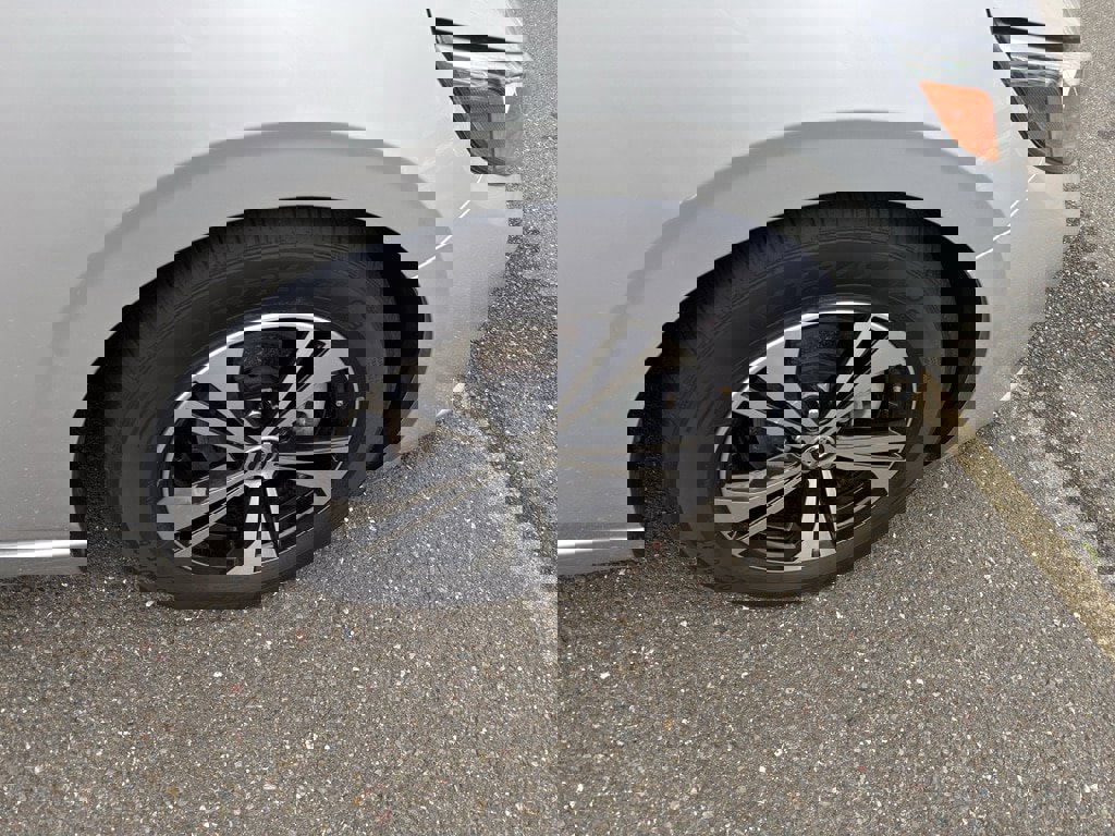 Used 2022 Nissan Sentra SV image 17