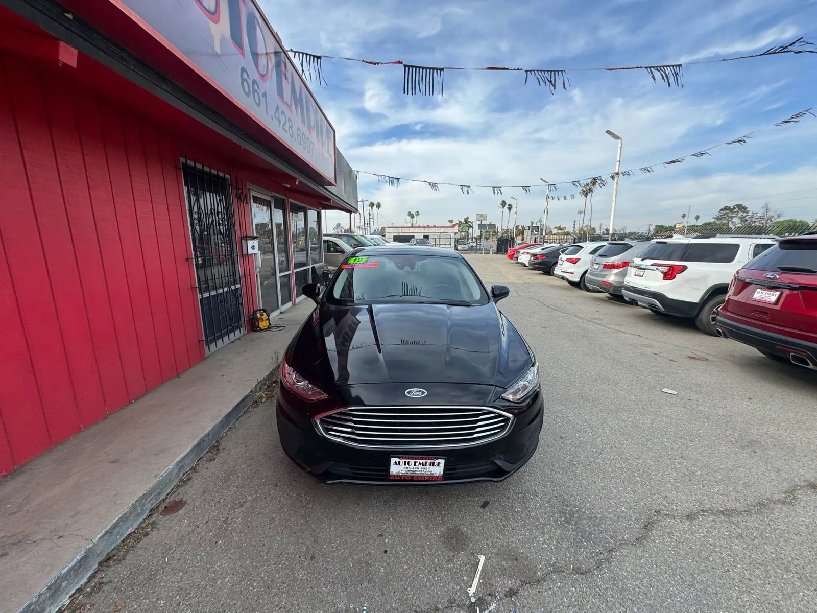 Used 2019 Ford Fusion SE image 3